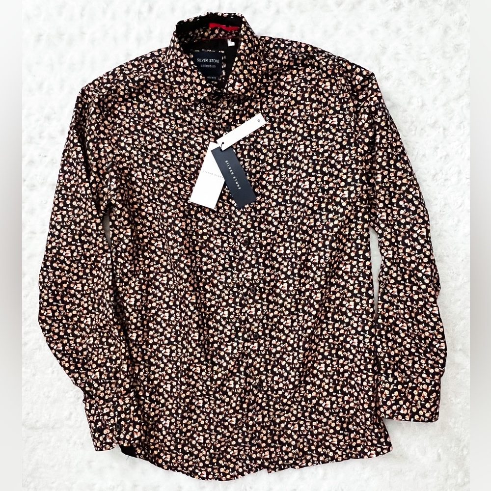 NWT- SILVER STONE Collection Modern Fit Button Down Floral Shirt